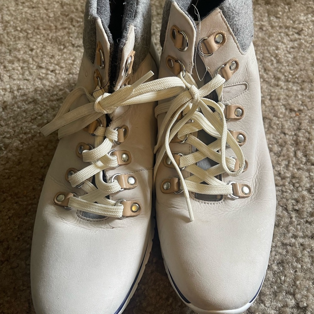Cole haan boots zero grand